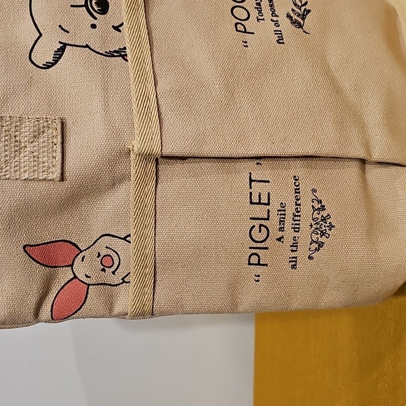Winnie the Pooh Bundle -  Tote bag (NWOT) & Cup & 2 Pair Socks NWT & palette - Picture 5 of 13